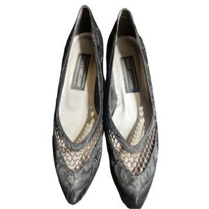 Stuart Weitzman Vintage Black Brocade Satin Pumps Size 8AA